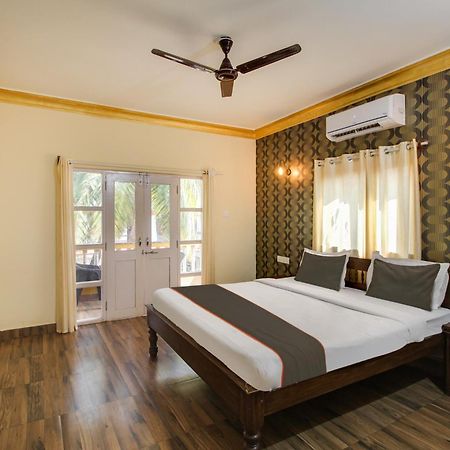 Collection O Romeos Place Baga Beach Hotell Calangute Exteriör bild